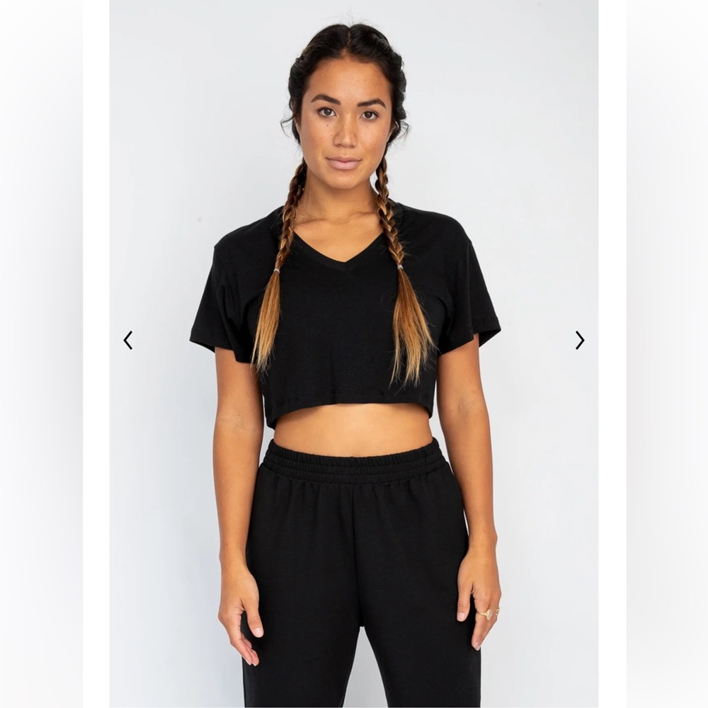 SKATIE Classic Black Cropped Jersey Tee NWT